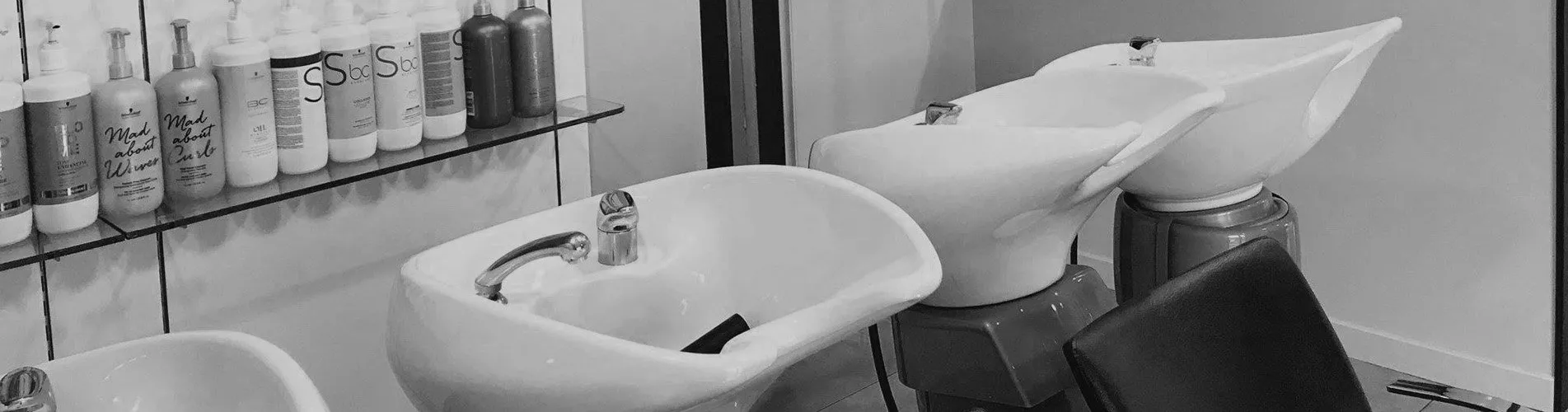 salon-de coiffure-Nantes-route-de-vannes-salons-bac-shampoing-cyril-bazin-coiffeur-createur
